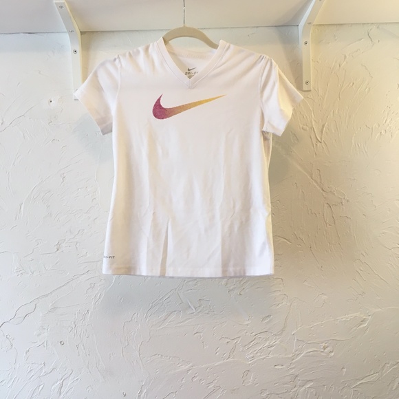 Nike Dry-Fit T-shirt - Picture 1 of 3